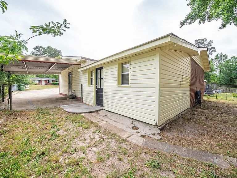 6040 Luna Dr — Photo 20