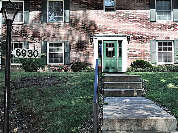 2nd image of 6930 Carriage Hill Dr APT 203
