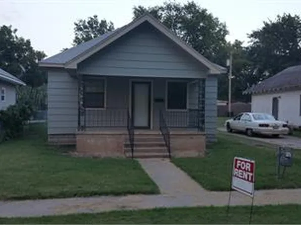 206 S 5th St, Tonkawa, OK 74653