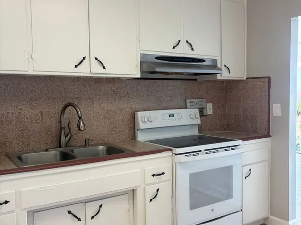 210 Murlagan Ave, Mountain View, CA