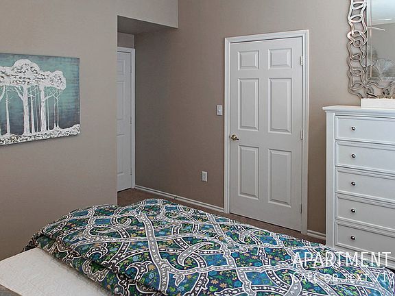 4th image of 1457 W Clayton St #4017