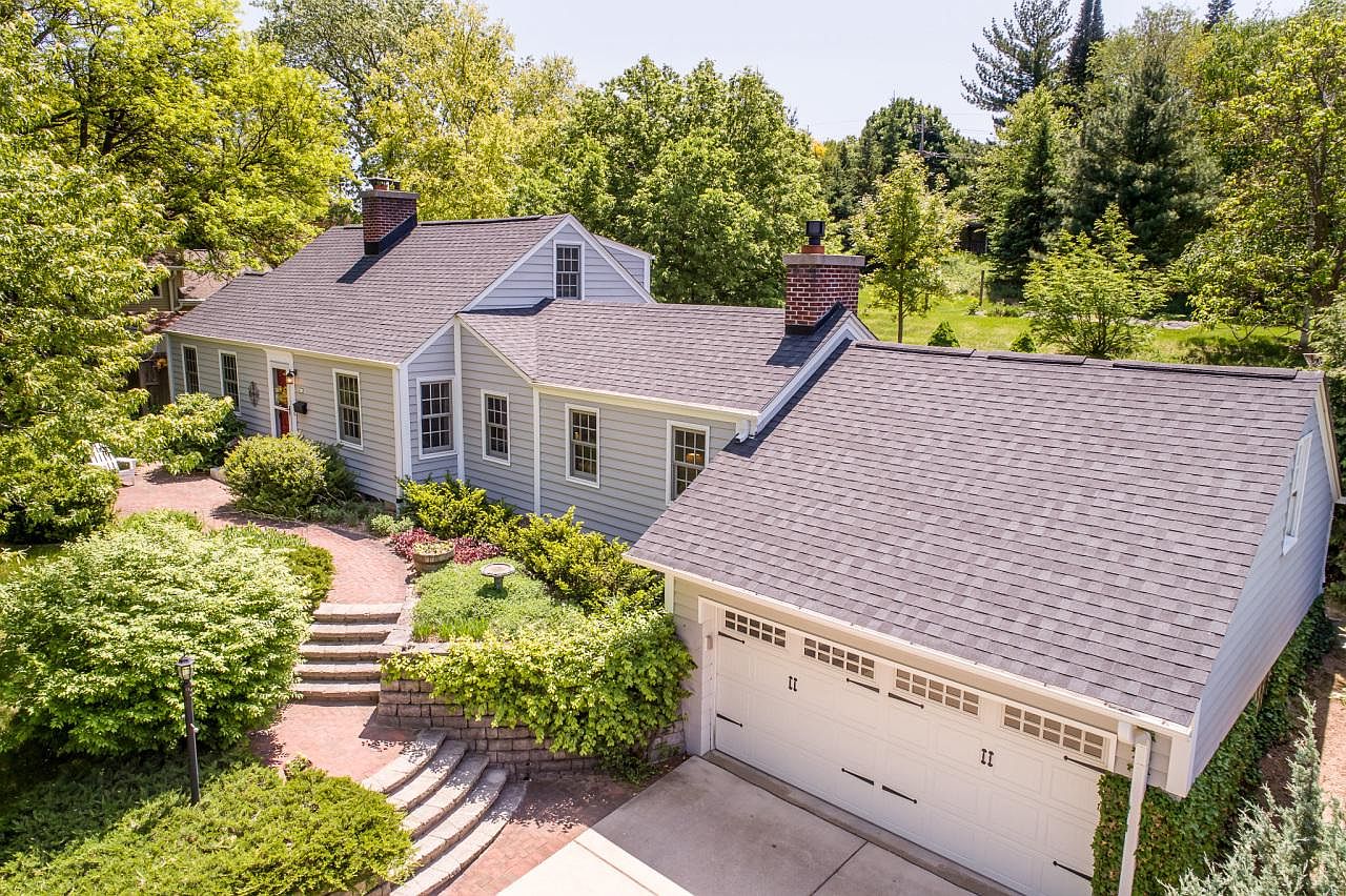 411 Westminster DRIVE, Waukesha, WI 53186 MLS 1837040 Zillow