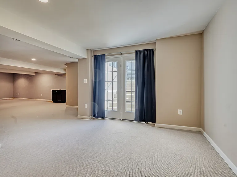 42245 Sweet Ct — Photo 44