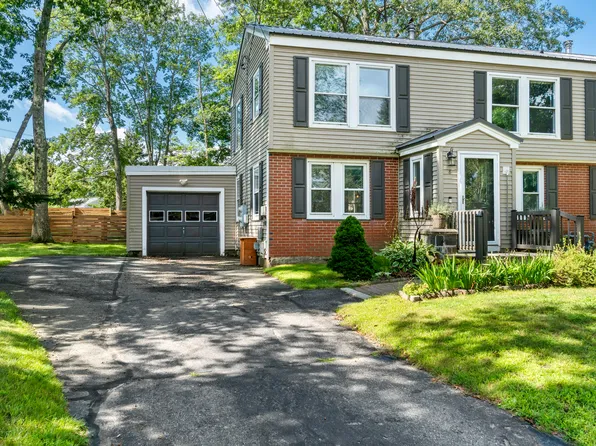 8 Shobe Avenue, Brunswick, ME 04011