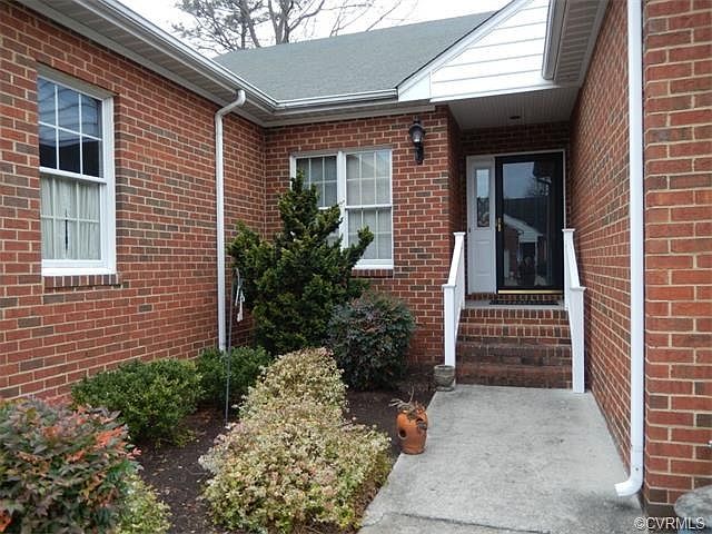 Welcome to 4902 Crispin Ct.