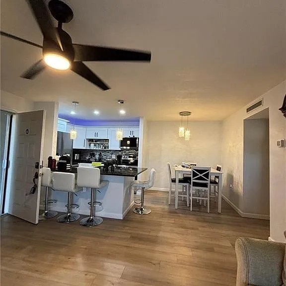 5713 Foxlake Dr #4 — Photo 4