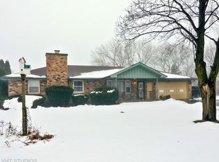 7532 Galena Rd, Bristol, IL 60512