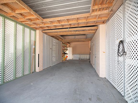 garage - ice machine here but not shown