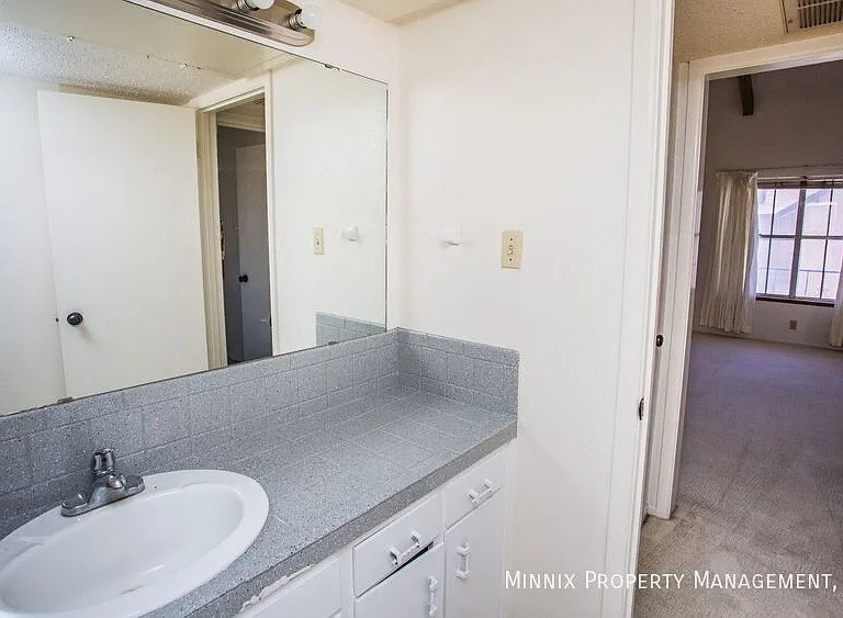 Whispering Oaks 1904 N. Midland — Photo 29