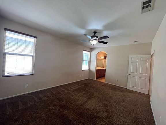 4th image of 499 Palm Ave