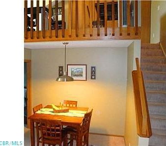 5th image of 986 Kingsbury Ct Unit 986