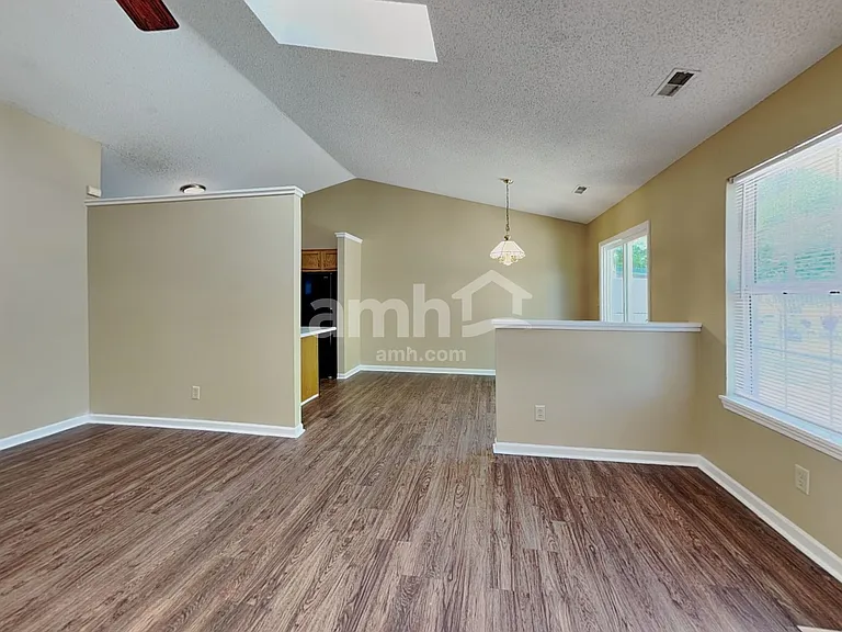 8018 Bitternut Dr — Photo 9
