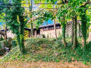205 Trenchard St, Yonkers, NY 10704