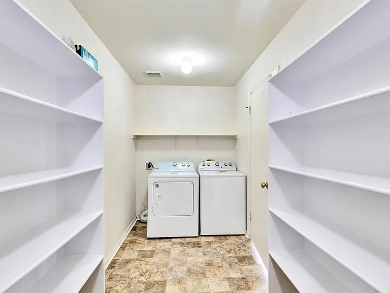5204 Bahan Dr — Photo 46