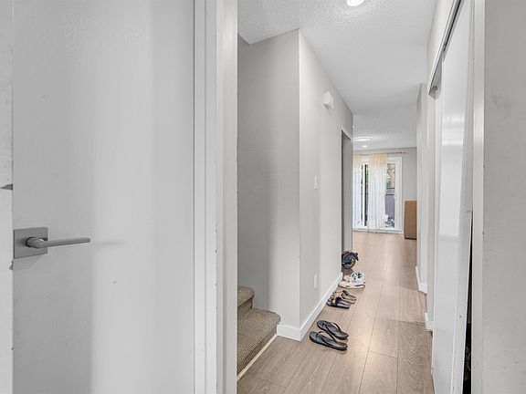 4th image of 13335 70b Ave