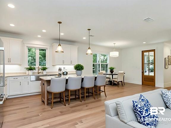 5th image of 312 Beall Ln