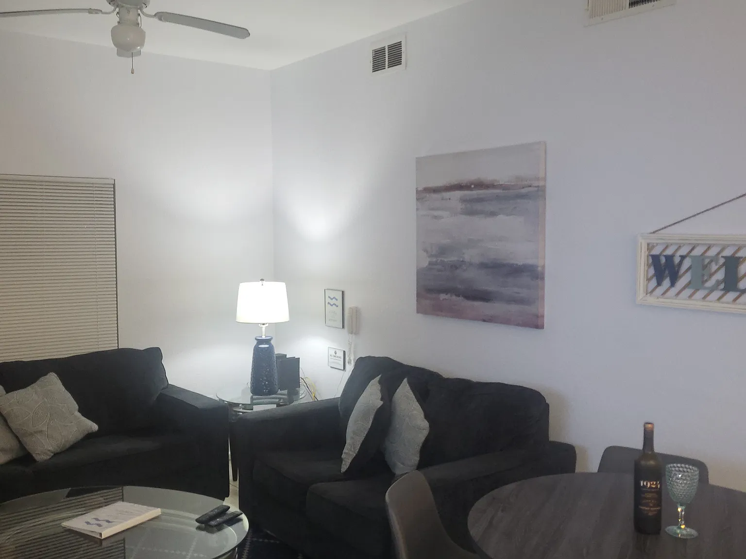 4 bed, $2,600 — Photo 1