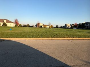 Llanos St, Cortland, IL 60112