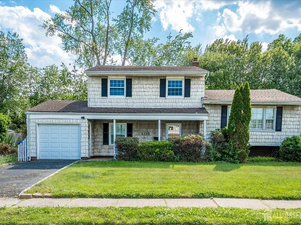 106 Winding Rd, Iselin, NJ 08830