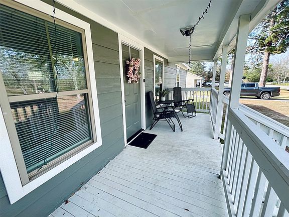 5th image of 2504 Davisville Rd