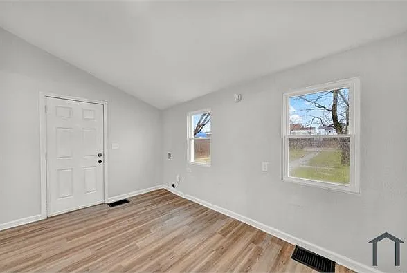 2910 W Main St — Photo 4