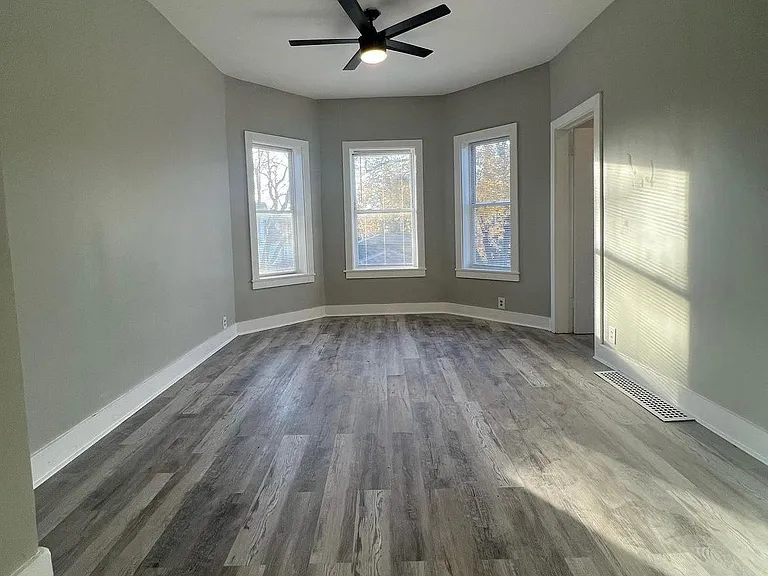 5735 S Aberdeen St #2 — Photo 1