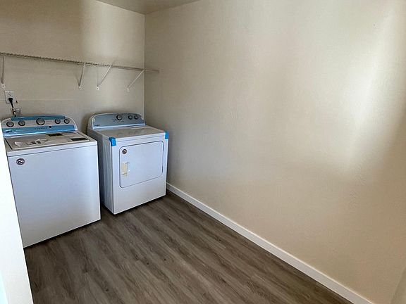 Brand new Washer and Dryer in Unit