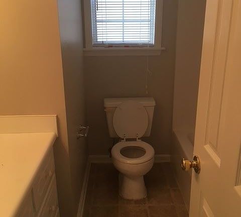 3rd image of 212 Palmer Dr