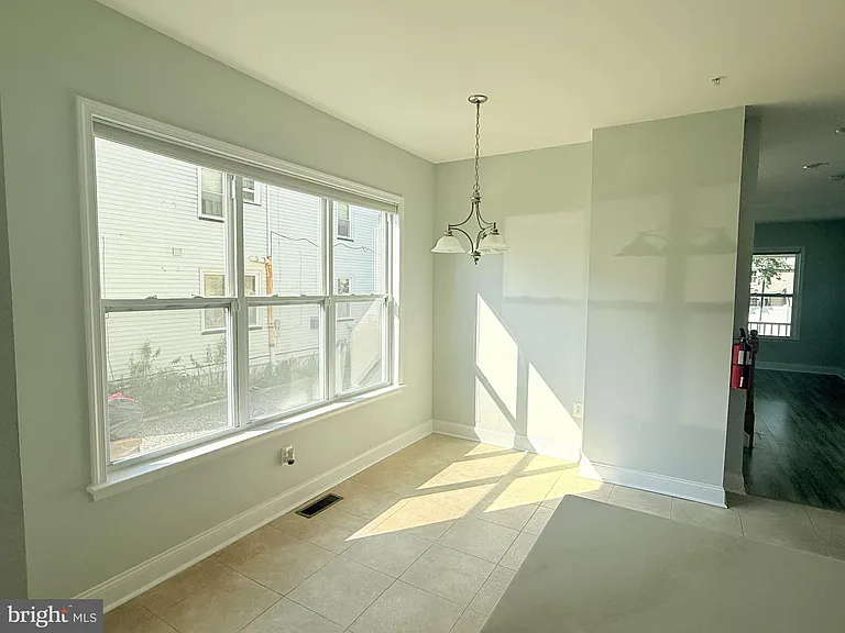 8 Mechanic St — Photo 9
