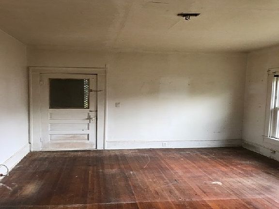 5th image of 2827 Stonewall St
