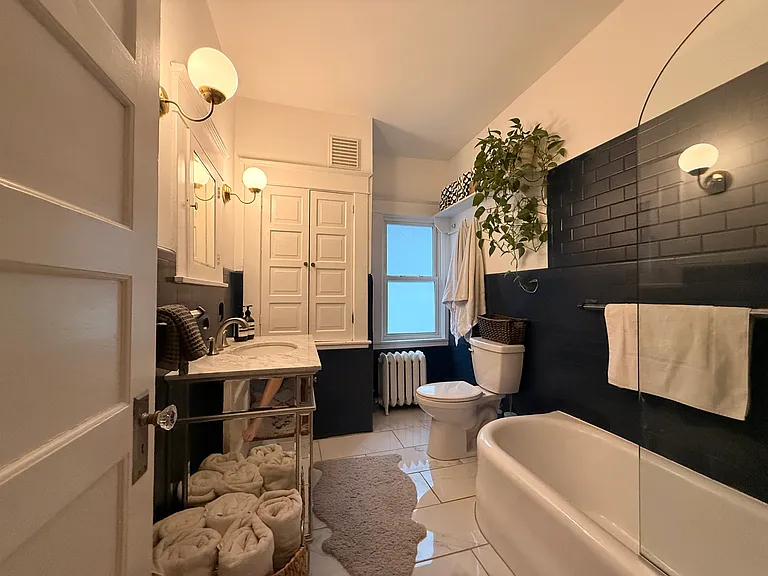 19 Claremont Ave #2 — Photo 57