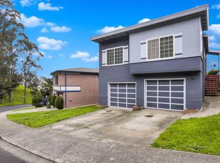 7 Oakridge Dr, Daly City, CA 94014