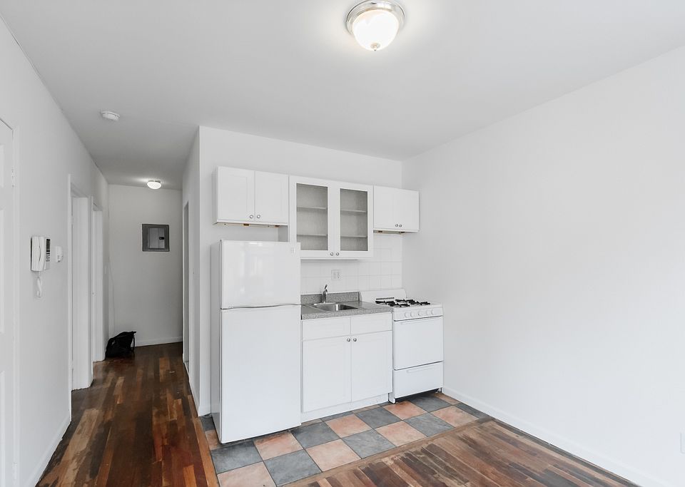 1st image of 115 Lexington Ave #3AA