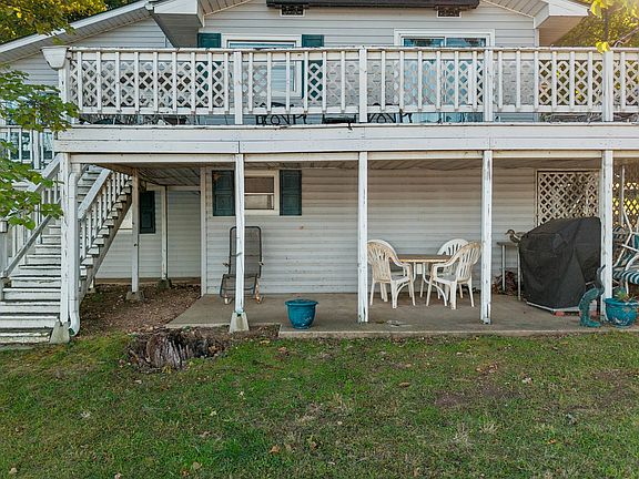 3rd image of 454085 E 307th Rd