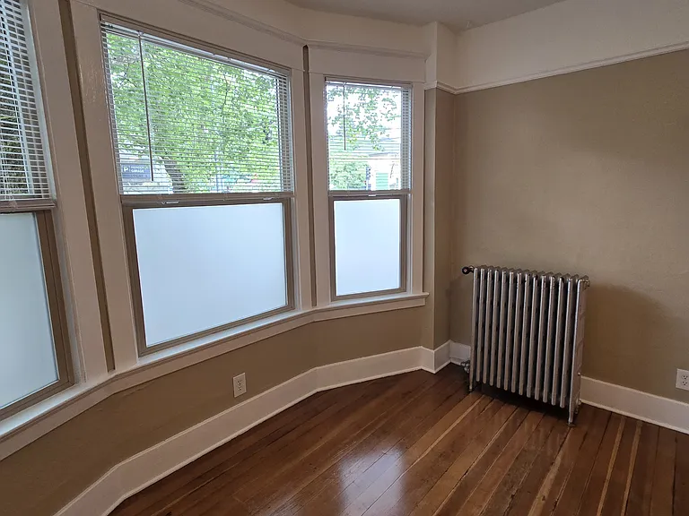 The Delmont — Photo 3