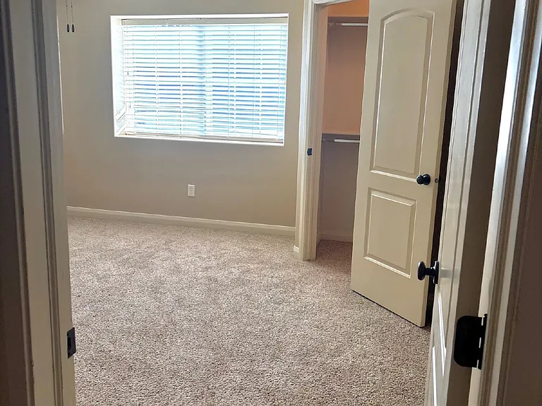 340 W 1425 N #103 — Photo 19
