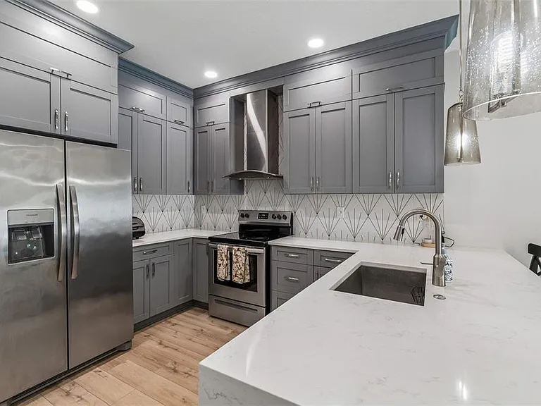 1901 W Cluster Ave — Photo 21