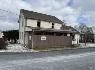 2296 Valley Rd, Manheim, PA 17545