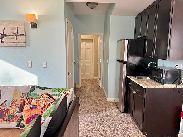 2098 Dempster Dr — Photo 6
