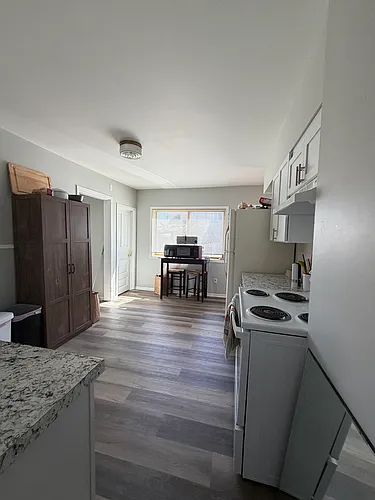 200 E King St #200 Photo 1