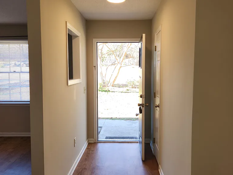 502 Millhouse Rd — Photo 5