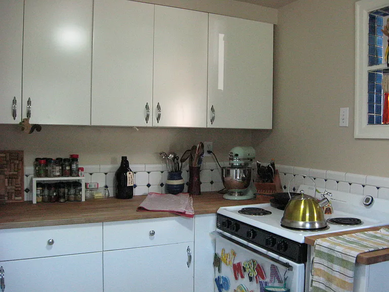 602 NW Kings Blvd — Photo 4