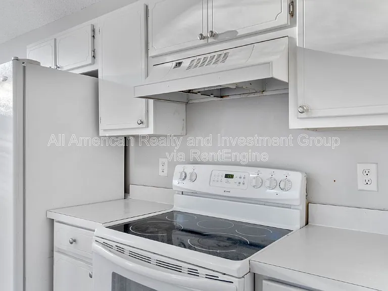 330 Brookwood Blvd — Photo 8