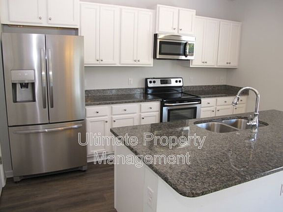 5th image of 8164 E Highcroft Dr NE