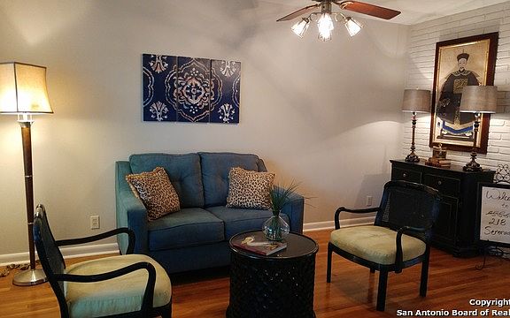 3rd image of 218 Serenade Dr