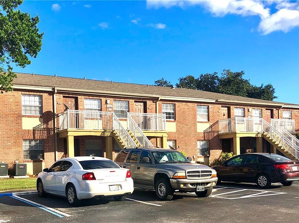 1st image of 555 Flemming Way Unit 1-201
