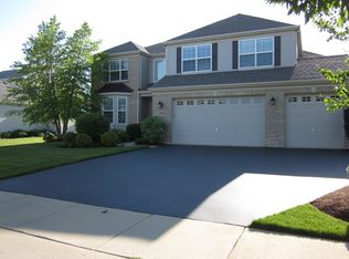 10943 Manhattan Dr, Huntley, IL