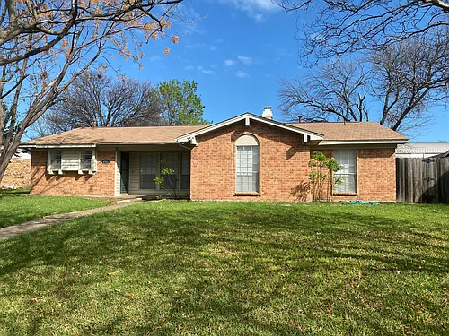 1703 Baltimore Dr Photo 1