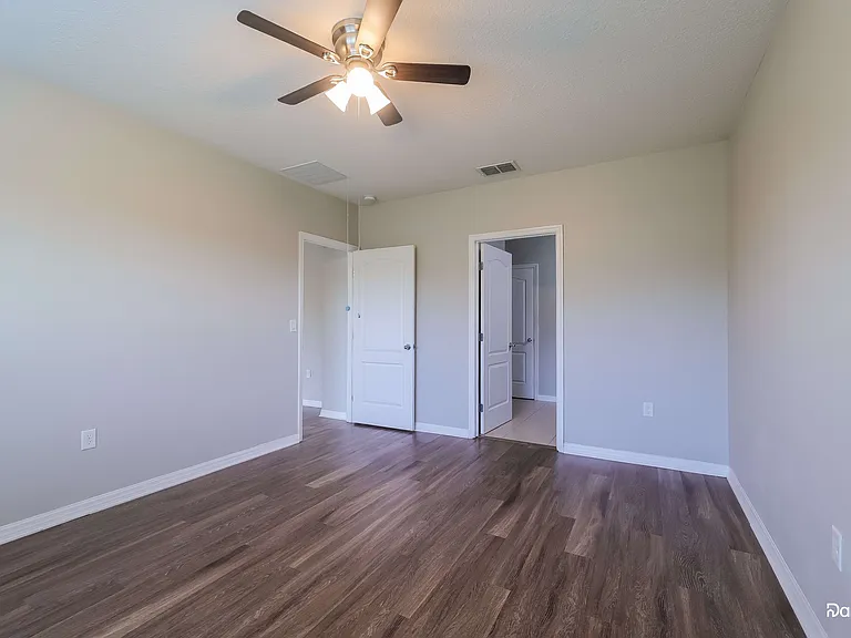 2330 Sequoia Way — Photo 11