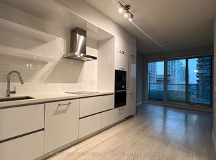 2221 Yonge St #1410, Toronto, ON M4S 0B8